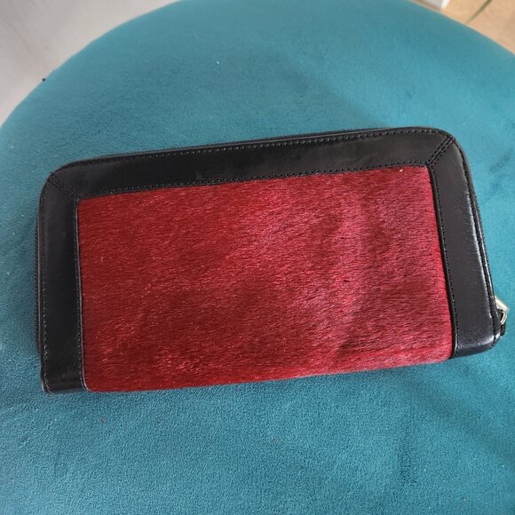 BRIGHTON ~ Burgundy Maroon PONY HAIR & Black Leather Zip Wallet Clutch ~ EUC - Picture 3 of 4